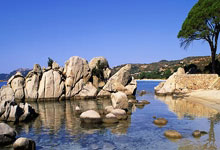 英超豪强对抗势均力敌，惊险战况